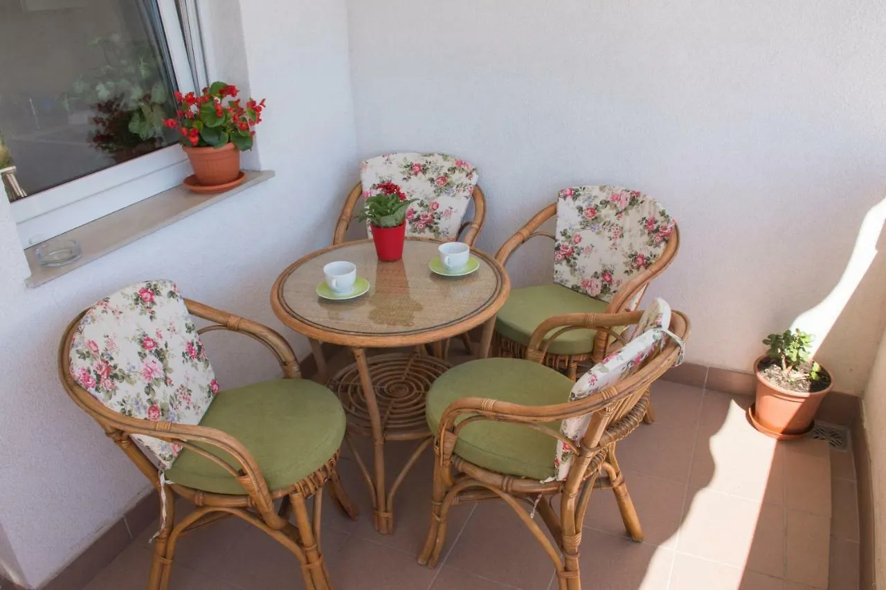 Apartment Mara Split